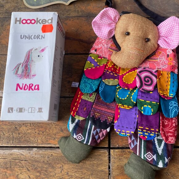 46(2fer)- This Is Such A Bag! I Am Hooked On Nora - Picture 1 of 13